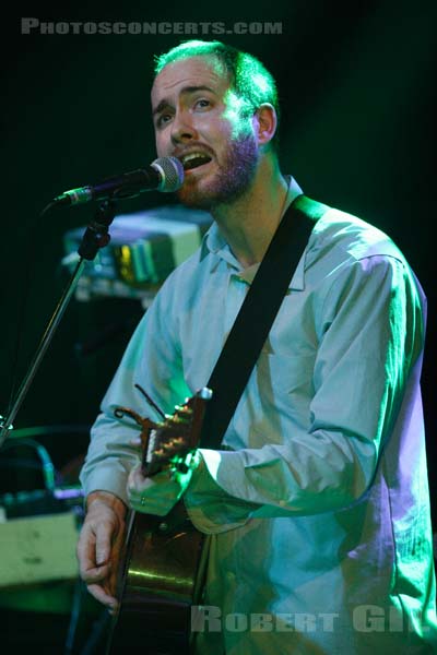 MIDLAKE - 2006-11-11 - PARIS - La Cigale - Timothy Patrick Smith